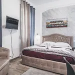 Bulldog Station With Private Wc, Ac, Tv فندق مبيت وإفطار