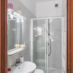 Bulldog Station With Private Wc, Ac, Tv