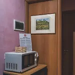 Bulldog Station With Private Wc, Ac, Tv فندق مبيت وإفطار ميستر