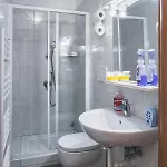 Bulldog Station With Private Wc, Ac, Tv 3*
