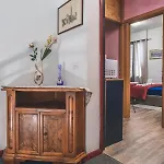 Bulldog Station With Private Wc, Ac, Tv 3*
