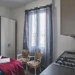 Bulldog Station With Private Wc, Ac, Tv