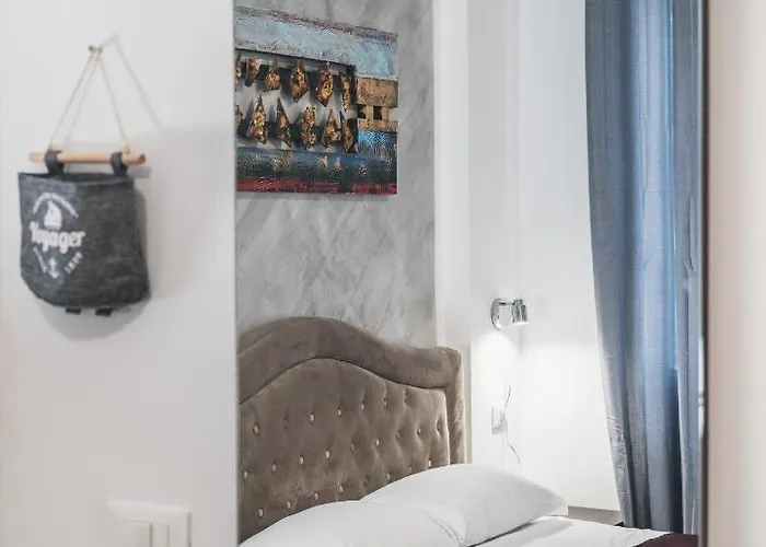 Bulldog Station With Private Wc, Ac, Tv