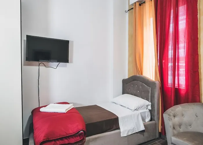 B&B Bulldog Station With Private Wc, Ac, Tv 메스트레