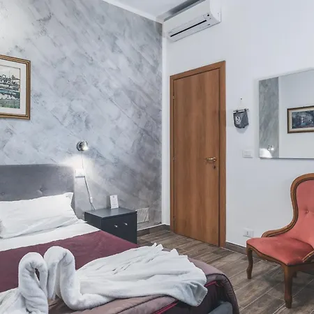 Bulldog Station With Private Wc, Ac, Tv *