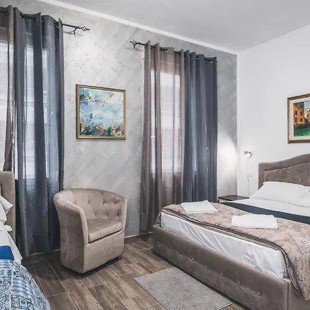 Bulldog Station With Private Wc, Ac, Tv Mestre